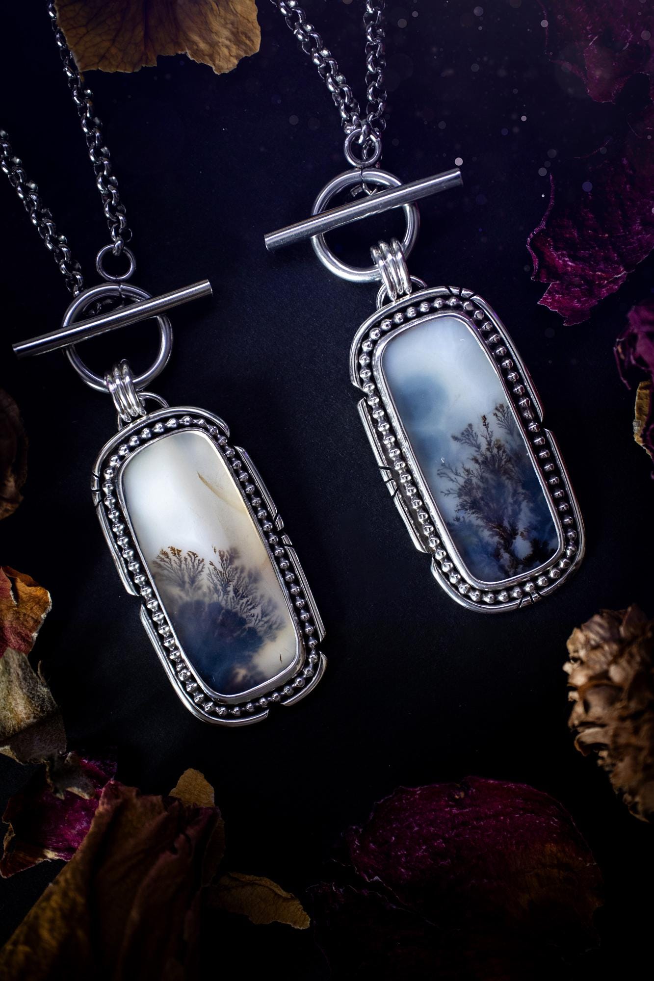 Stunning, bespoke and natural, scenic dendritic agate, sterling silver statement pendant necklace. This pendant necklace has been handmade using fine and sterling silver. It features a beautiful scenic dendritic agate that has a beautiful pattern that looks similar to little trees, a very unique and one of a kind jewellery piece. Around the crystal is a smooth bezel with smooth and beaded wire. A lovely gift for any crystal and jewellery lover. This piece has a witchy and gothic vibes, hippy.