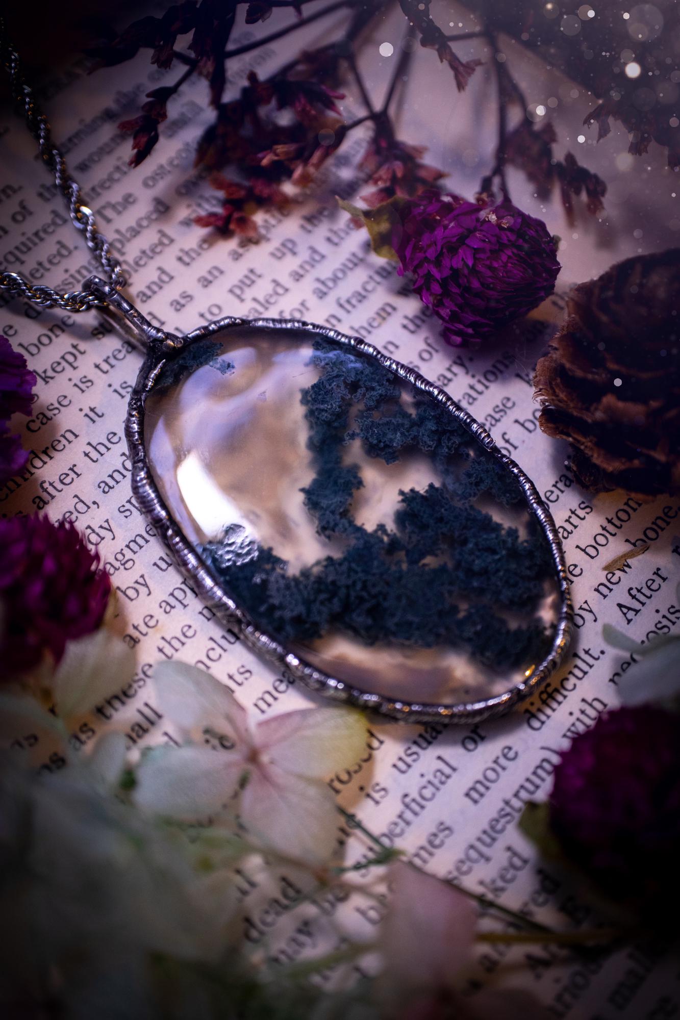Absolutely stunning, and totally unique, moss agate crystal, soft soldered pendant necklace. This beautiful pendant features a very high quality moss agate crystal that has beautiful mossy definition and patterns. The crystal looks like it has a little forest captured inside. This pendant has been made using the soft solder method also known as the tiffany technique. This piece of jewellery would be ideal for any jewellery or crystal lover and is full of hippy, gothic and witchy goodness!