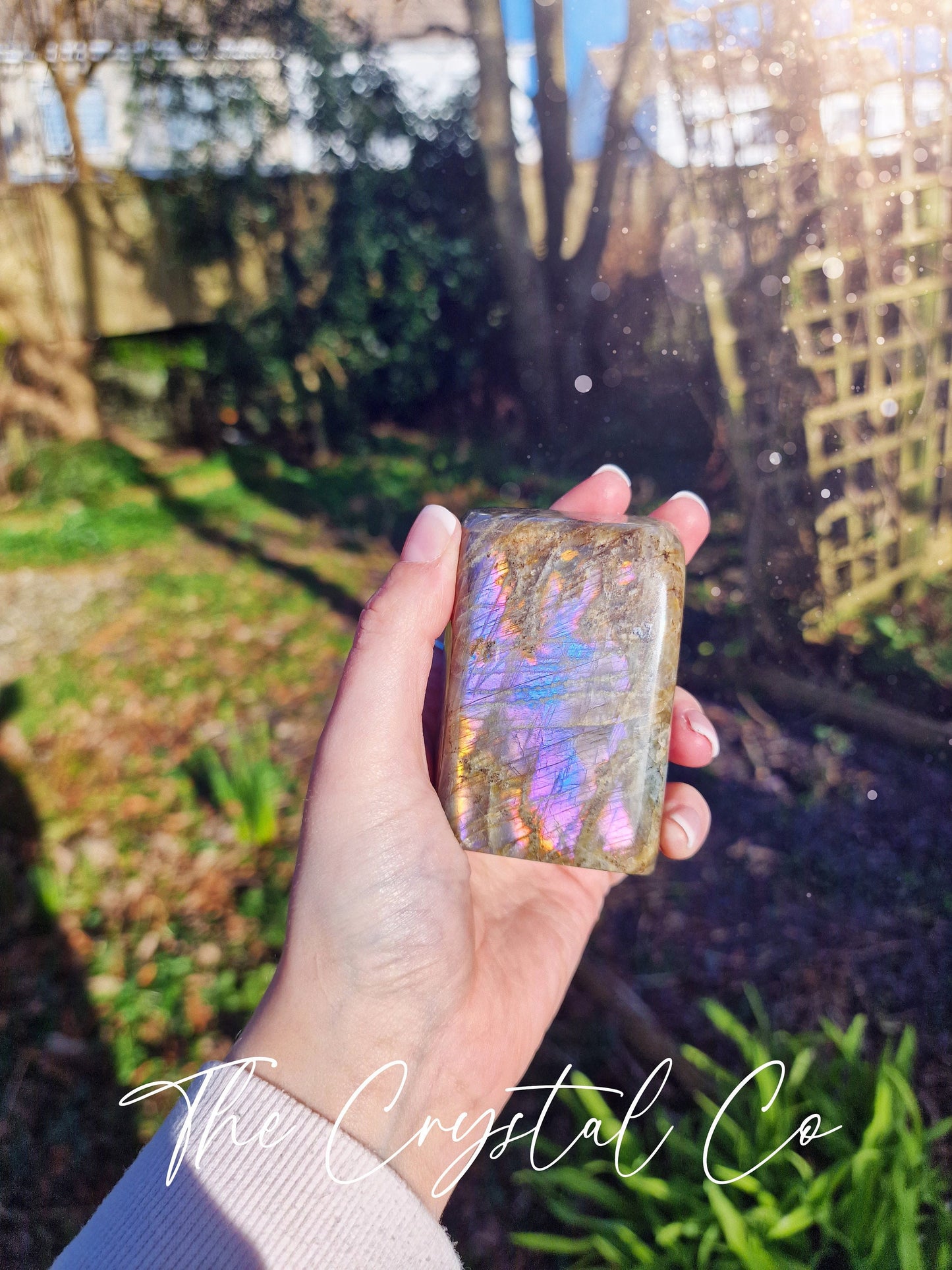 Stunning and natural, purple, pink, orange and blue flash spectrolite labradorite, crystal freeform. This crystal is totally natural and has the most insane flash from various angles. Ideal for meditation and healing purposes and for home décor.