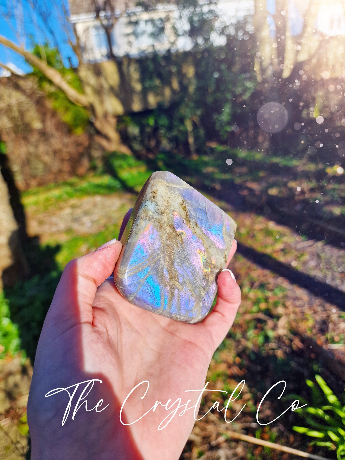 Stunning and natural, purple, pink, orange and blue flash spectrolite labradorite, crystal freeform. This crystal is totally natural and has the most insane flash from various angles. Ideal for meditation and healing purposes and for home décor.