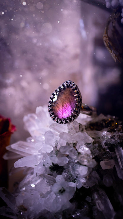 Stunning and handcrafted, natural purple labradorite sterling silver stacking ring. This beautiful ring has been made from recycled sterling silver and has a smooth ring shank. Size O. Ideal for crystal and jewellery lovers. Hippy and witch jewelry.