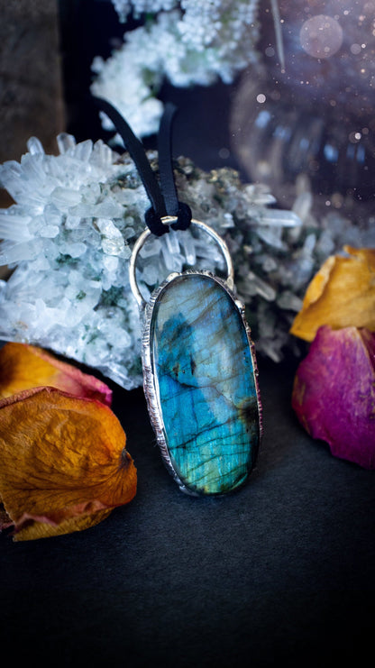 Beautiful, flashy blue labradorite crystal which has been soft soldered to create a stunning pendant. Natural crystal gemstone with lead free solder, a beautiful gift for any crystal lover. This piece of jewellery can be used for healing purposes.