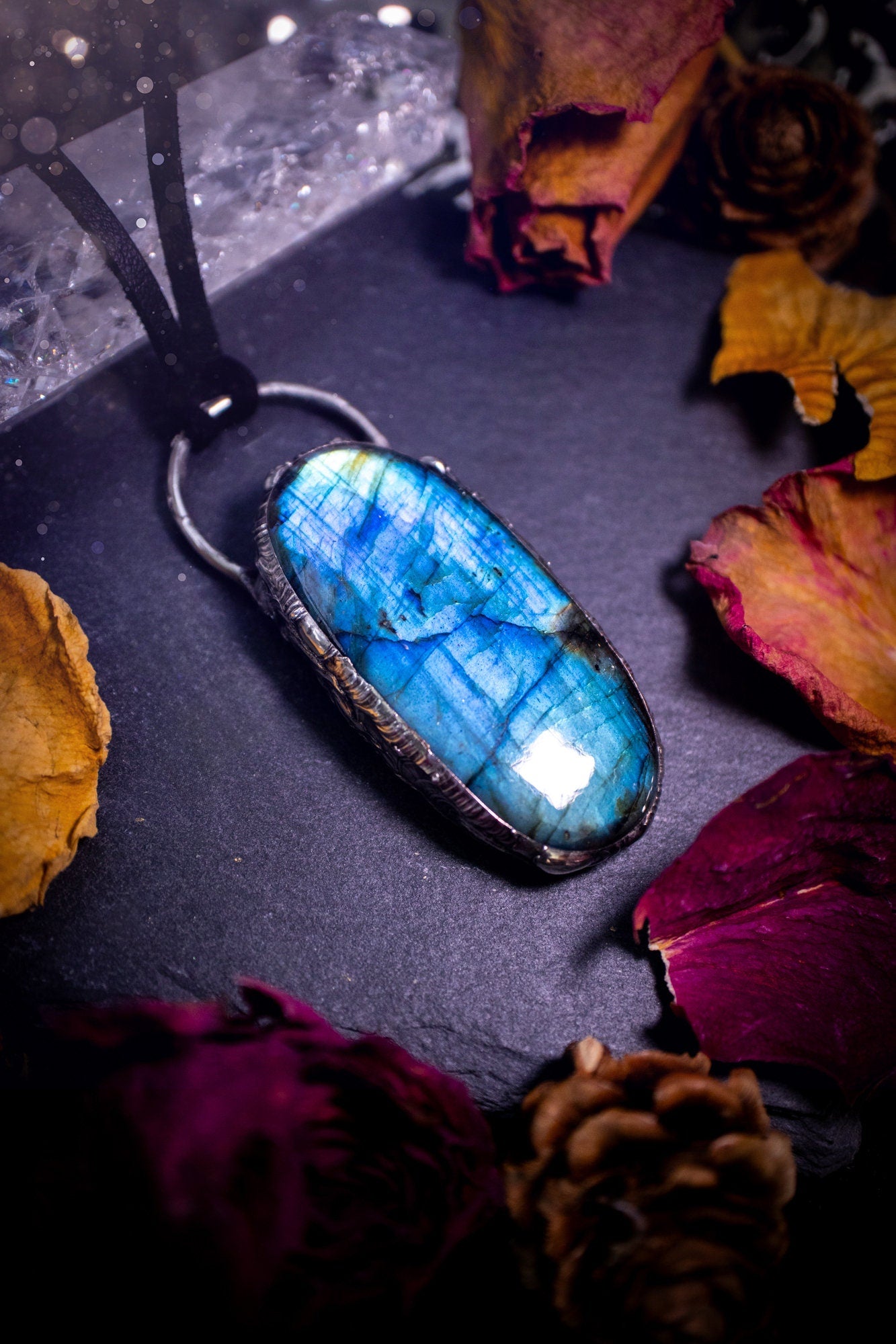 Beautiful, flashy blue labradorite crystal which has been soft soldered to create a stunning pendant. Natural crystal gemstone with lead free solder, a beautiful gift for any crystal lover. This piece of jewellery can be used for healing purposes.