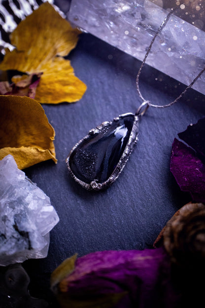 Beautiful black druzy onyx, soft soldered pendant necklace. This pendant has been made using the tiffany technique with lead free solder that contains silver. Featuring the most beautiful sparkly crystal. Gothic Jewellery. Crystals, witchy, gifts.