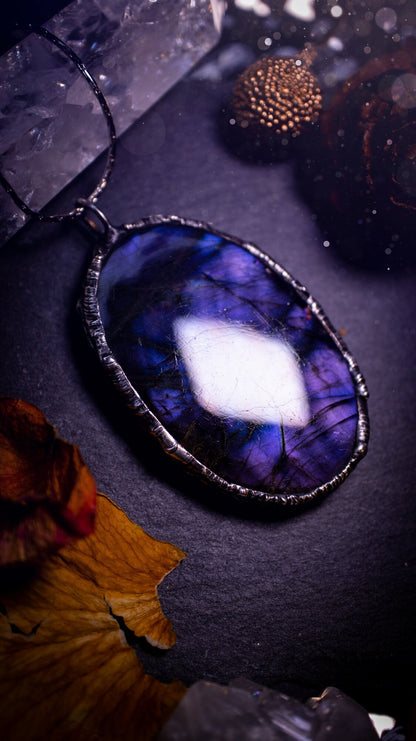 One of a kind, dark and mystical, deep purple flash, labradorite spectrolite crystal pendant necklace. Handmade using the soft solder technique, also known as the tiffany technique. Ideal gifts for both genders and crystal lovers. Witchy and gothic.