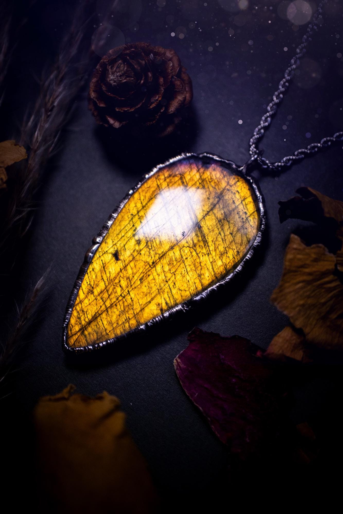 Beautiful and handmade, very flashy golden yellow, green and pink autumn labradorite pendant necklace. This necklace has been created using the soft solder method also known as the tiffany technique. A stunning crystal jewellery piece for gifts.