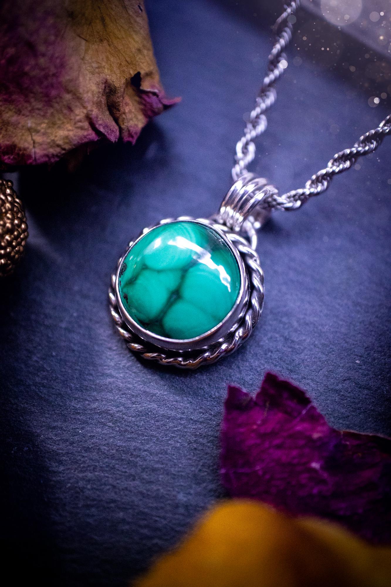 Beautifully handmade, dainty malachite sterling silver pendant necklace. This necklace features a high grade, round malachite crystal gem stone full of stunning pattern and hue. Ideal gift for crystal lovers and jewellery addicts. Gothic and hippy.