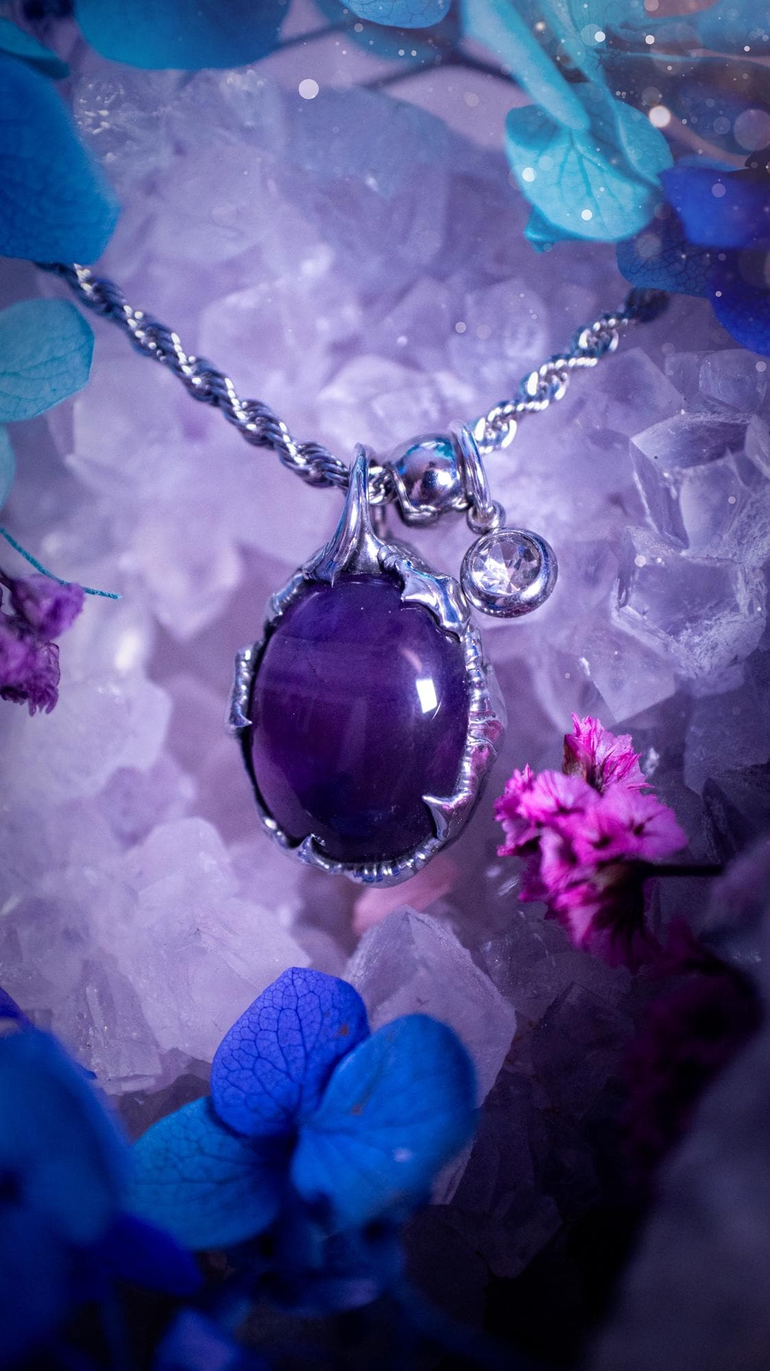 Handmade and dainty, amethyst crystal, soft soldered pendant necklace. This pendant necklace is one of a kind, with a beautiful amethyst crystal with a gorgeous hue of purple. Hand crafted using the soft solder method using lead free solder that contains small amounts of silver. Little claws feature around the amethyst, giving it a gothic and witchy vibe. This pendant will be ideal for any crystal or jewellery lover that is looking for a bespoke, unique piece.