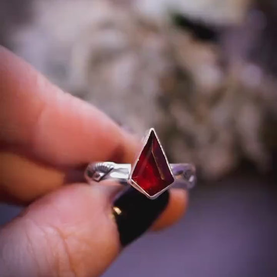 Unique and handmade, natural garnet crystal statement ring - Gifts for her, jewellery lovers, January birthstone