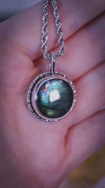 Handcrafted, stunning green and rainbow Labradorite spectrolite, silver pendant necklace -  crystal jewellery gifts