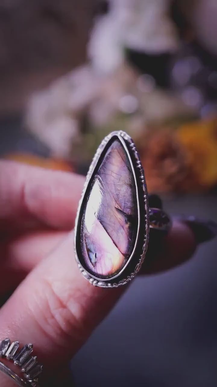 Beautiful, purple and deep pink labradorite, sterling silver, statement ring - Finished in your size - Crystal jewellery gifts